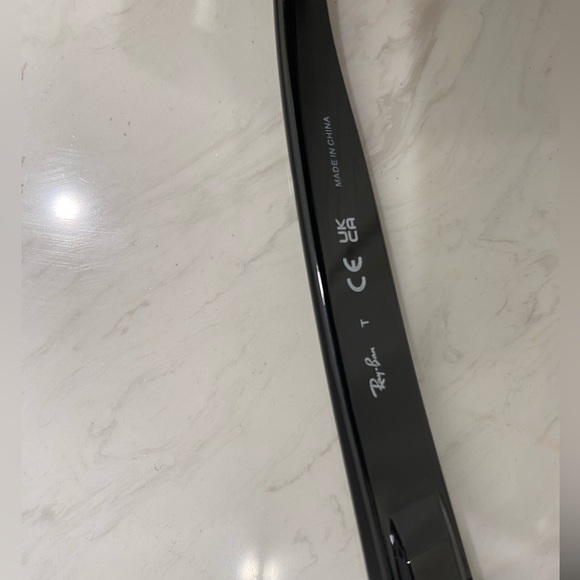 NWT Ray-ban and sunglasses 🕶 unisex brand new - Picture 11 of 12
